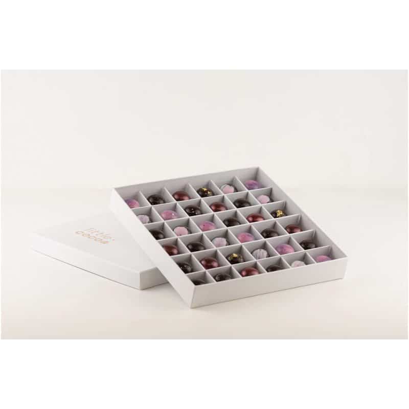 Chocolate gift box with 36 pralines