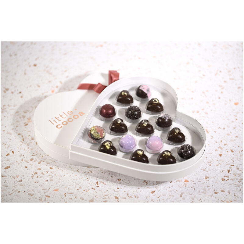 Heart Chocolate Gift Box - 16 Pralines - Image 4