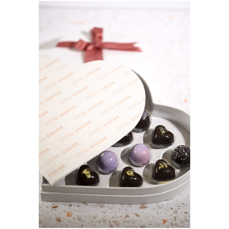 Heart Chocolate Gift Box - 16 Pralines - Image 6