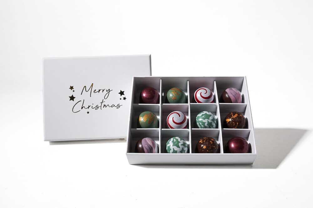 12piece-pralines-christmas-2026-client-gifting